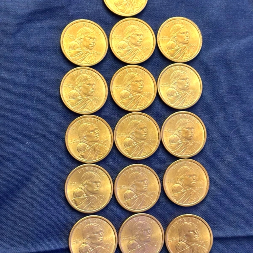 (16 coins) 2000 S Sacagawea Golden Dollar
